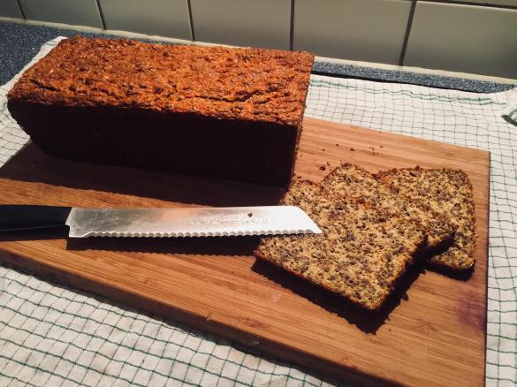 Möhren-Eiweiß-Brot von den Ernährungs-Docs aus dem NDR