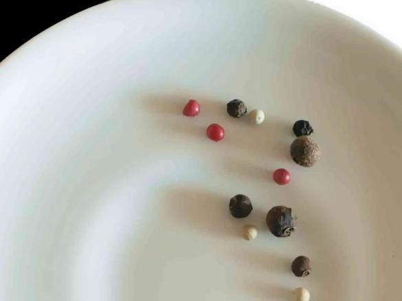 Thai / Gemüse / Frucht / Fisch - Pad Ponlamaai Ruam mit Fisch und Reis