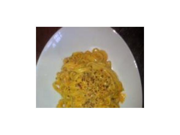 Spaghetti an Tomaten - Chillisoße mit Garnelen