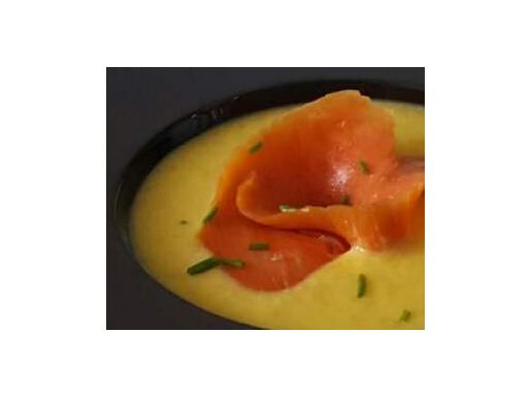 Kartoffelsuppe mit Wildlachs