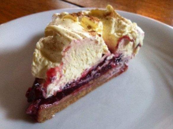 Variation von Spekulatius Kirsch Kuchen 