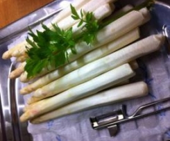 Spargel mit Kartoffeln und Schinken