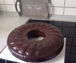 Schokolade-Rotweinkuchen