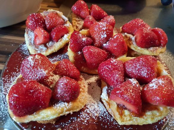 Nicole leckere Pop UP Erdbeer Muffins