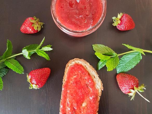 Erdbeer-Hugo-Minze-Marmelade