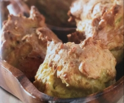 Windbeutel mit Käse und Porree