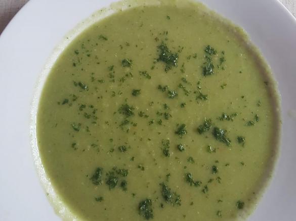 Zucchinisuppe ( vegan/ glutenfrei )