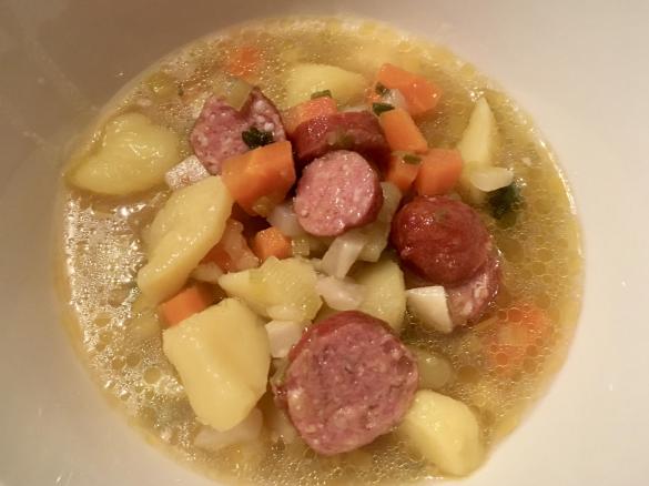 Gemüseeintopf mit Mettenden/ Weiße Bohnensuppe