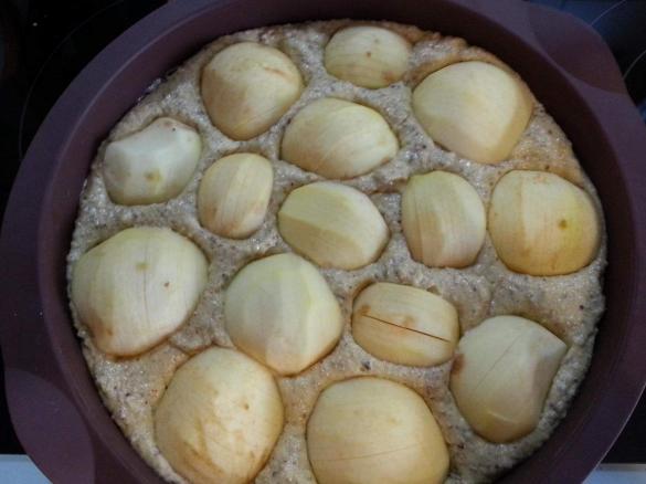 Saftiger Apfel Nuss Kuchen