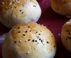 Burgerbrötchen / Burger Buns