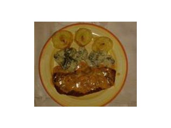 Broccoli mit heller Soße und Herzoginkartoffeln