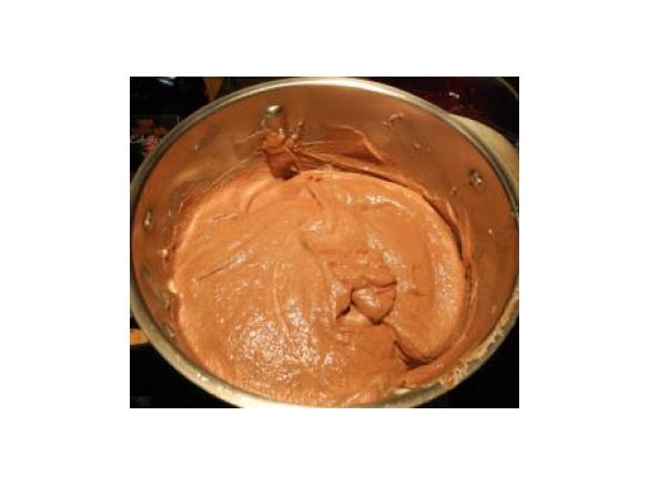 feste Schoko-Buttercreme für Torten