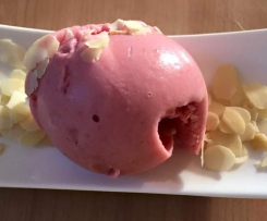 Cremiges Erdbeereis-auch gefroren noch portionierbar