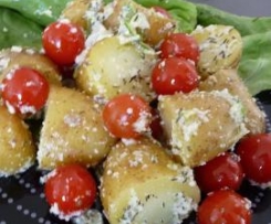 Kartoffelsalat mit Tomaten und Pesto - Star auf jeder Grillfete