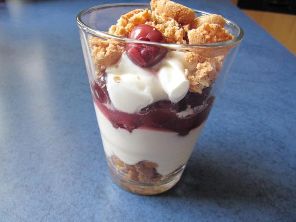 Amaretto-Cheesecake im Glas