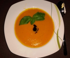 JOCHEN'S KÜRBISCREMESUPPE