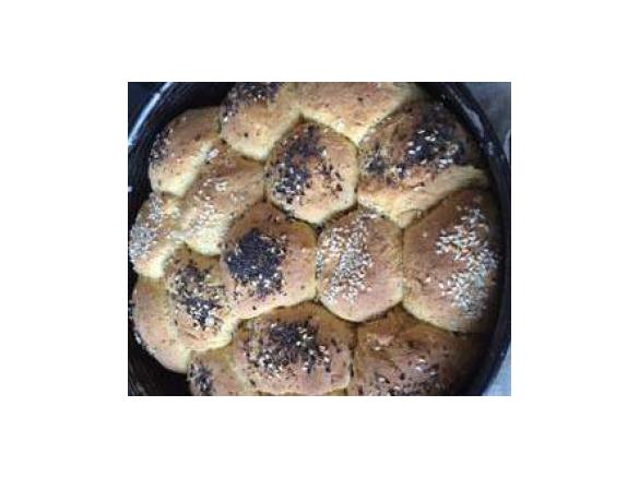 Variation von Vollwert- Brötchen oder baguettes 