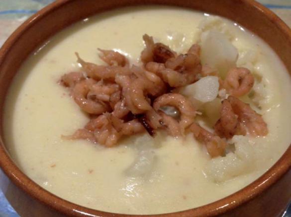 Kartoffel-Blumenkohl-Suppe á la Sansibar 