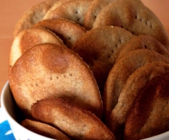 Knäckebrot mit Frischkäsedip 