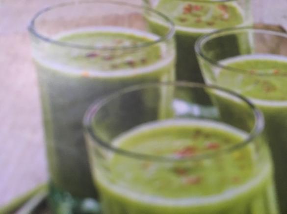 Erbsen-Soupie mit Chili