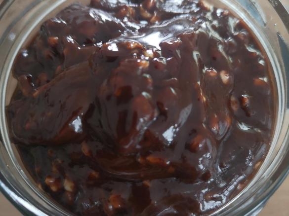 Nougat-Sahnelikör-Creme