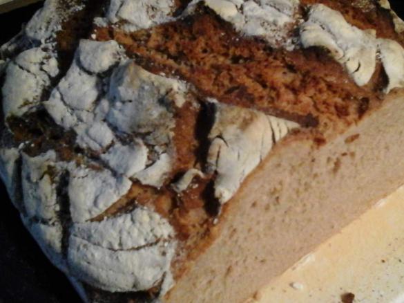 Sauerteigbrot mit Roggen