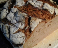 Sauerteigbrot mit Roggen