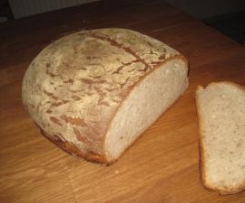 rustikales Bauernbrot 