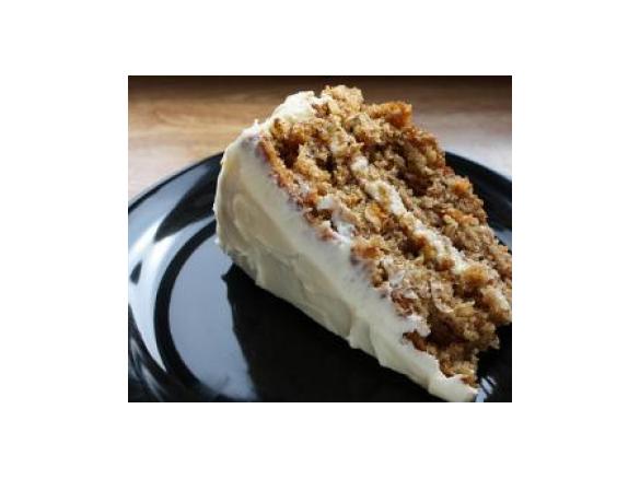 Rich Carrot Cake (Möhrenkuchen)