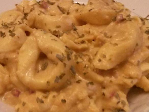 Carbonara Sauce a la Drea zu Tortellini 