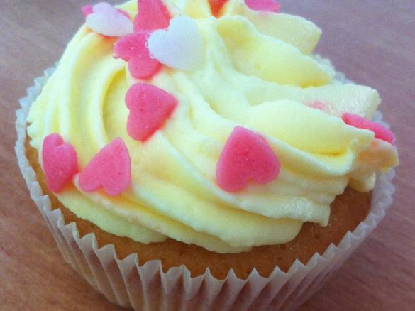 Limonaden-Cupcakes mit Schmandcreme