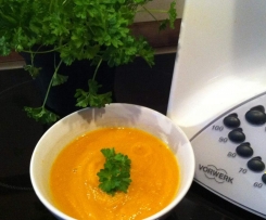Karotten-Ingwer-Cremesuppe (kalorienarm)