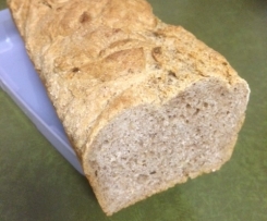 Dinkel-Roggenbrot mit Walnüssen