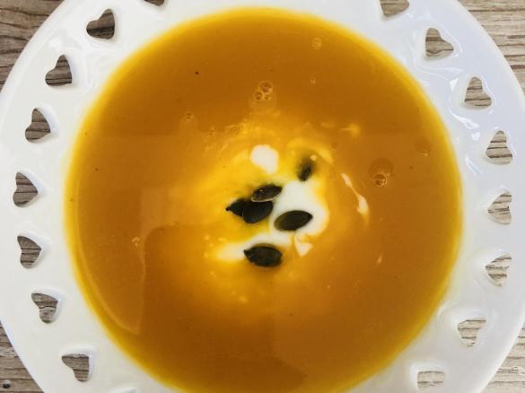 Kürbis-Süsskartoffel-Suppe