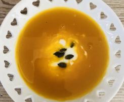 Kürbis-Süsskartoffel-Suppe