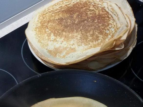 Blinis Pfannkuchen Crêpes - jeder nennt es anders