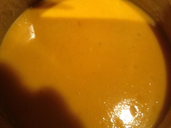 Kürbis-Ingwer-Curry-Suppe