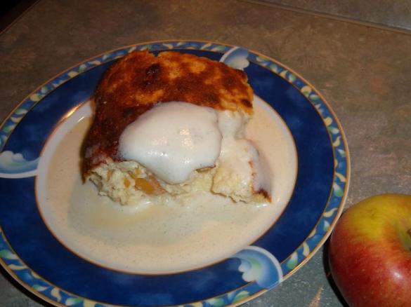 Apfel-Quark-Auflauf mit cremiger Vanillesoße