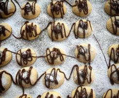 Variation Dinkel-Marzipan Plätzchen mit Erdbeer-Minz Marmelade