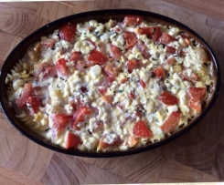 Schneller Nudelauflauf mit Tomate und Feta