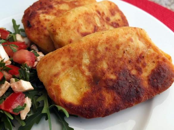 Gefüllte Kartoffeltaschen