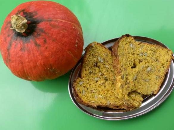 Kürbis-Püree-Brot von Drei Engel für Thermi