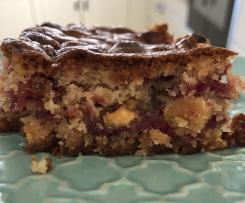 Blondies mit Macadamia und Himbeeren
