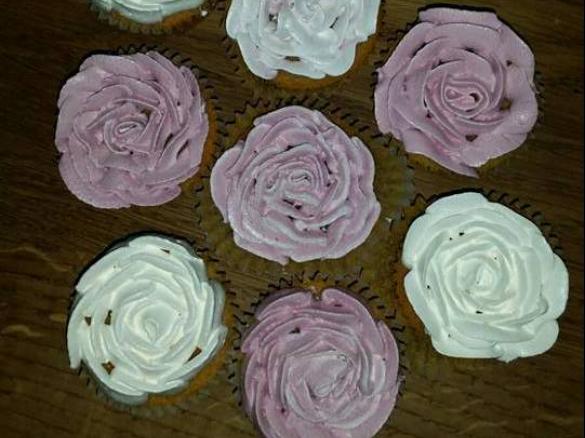 Eiweißcreme - lecker leicht, zum verzieren