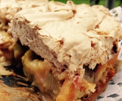 Oma Annemies Rhabarber-Wölkchen - Rhabarberkuchen mit Baiser