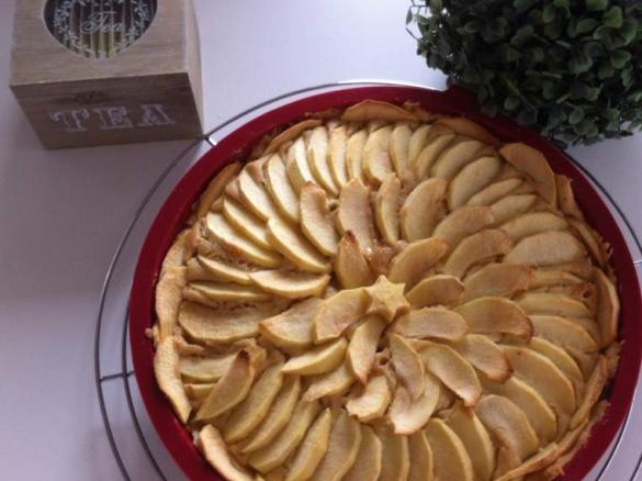 Apfel-Marzipan Tarte
