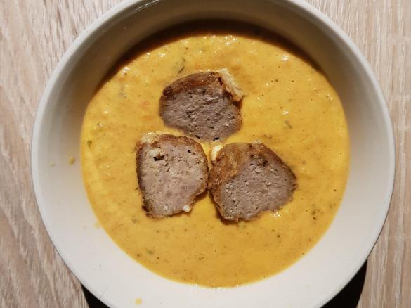 Zucchini-Tomaten-Suppe