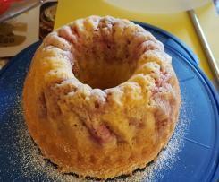 Nicoles Eierlikörkuchen mit Erdbeeren, super saftig