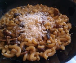 All In Nudeln mit Pilzen eine Person