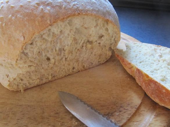 Buttermilchbrot mit Sesam (Buttermilchbrötchen mit Sesam)